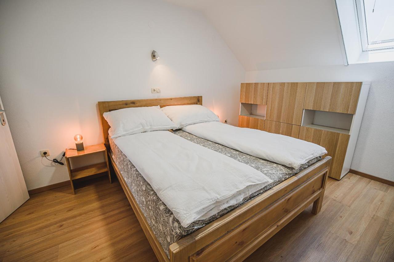 Mojcin Pisker Apartment House Kranj Ngoại thất bức ảnh