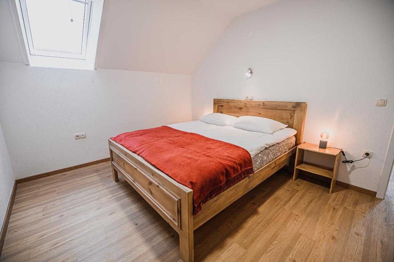 Mojcin Pisker Apartment House Kranj Ngoại thất bức ảnh