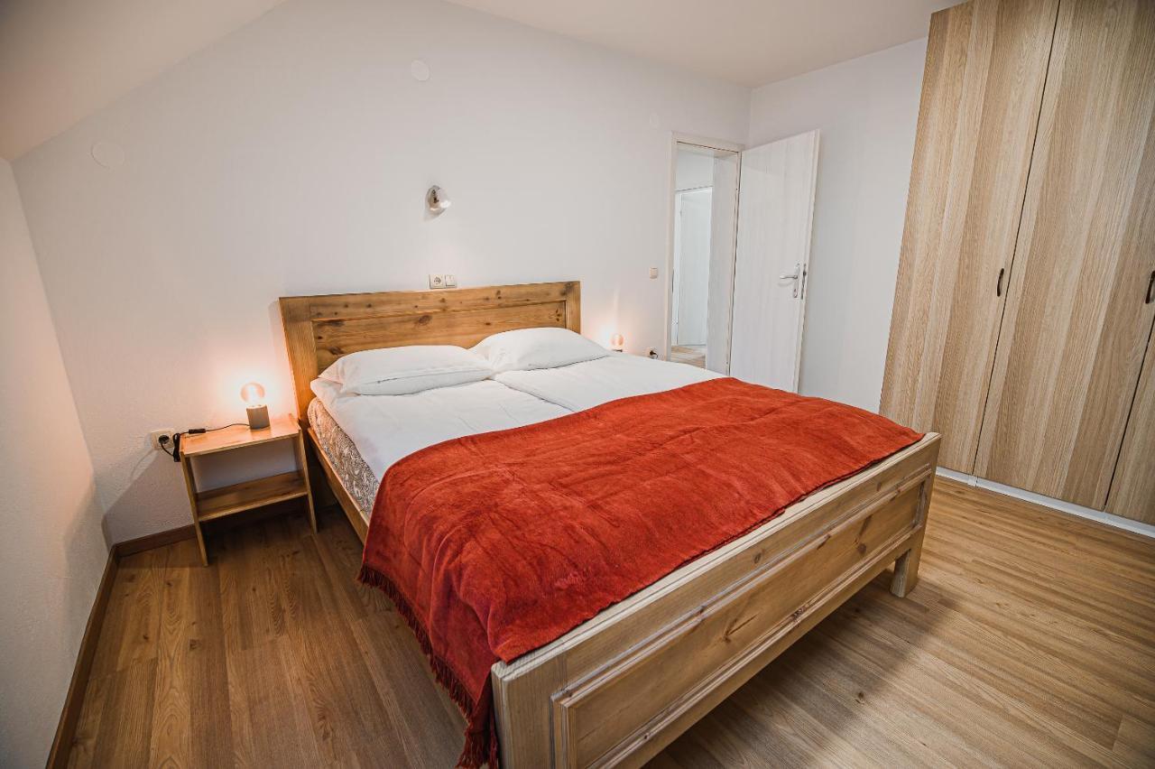 Mojcin Pisker Apartment House Kranj Ngoại thất bức ảnh