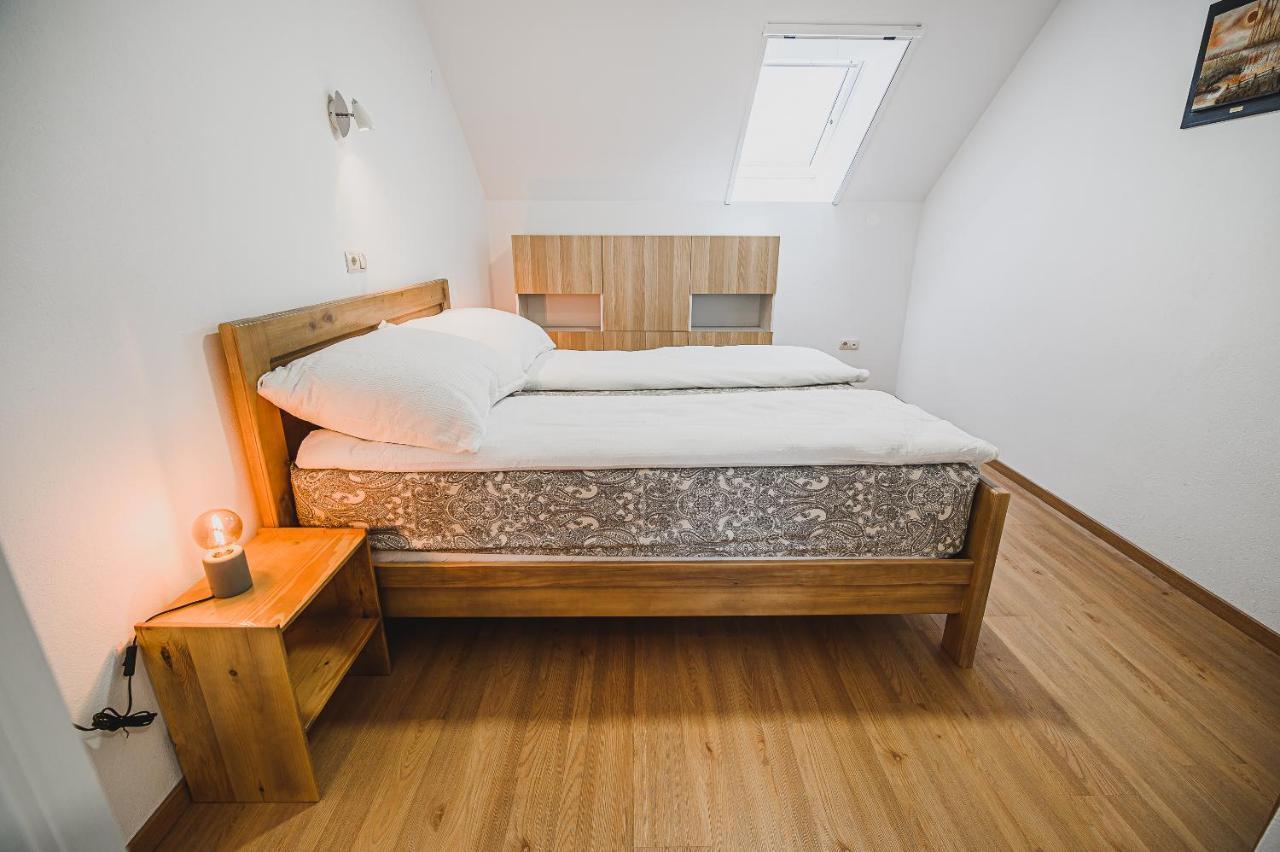 Mojcin Pisker Apartment House Kranj Ngoại thất bức ảnh