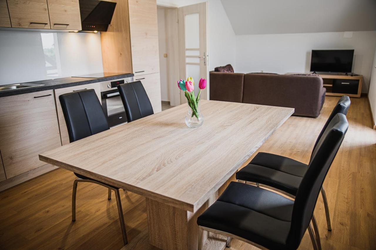 Mojcin Pisker Apartment House Kranj Ngoại thất bức ảnh